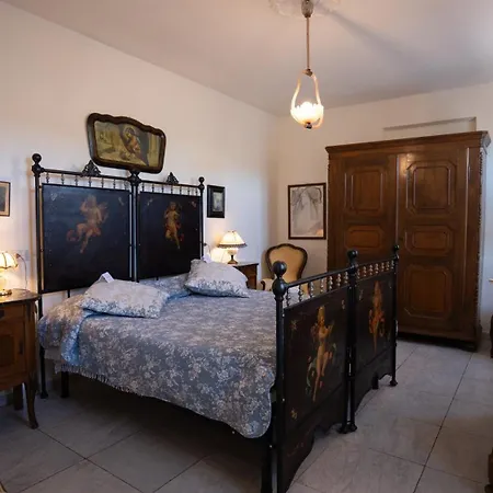 Alloggio per agriturismo Borgo Santuletta Santa Giuletta