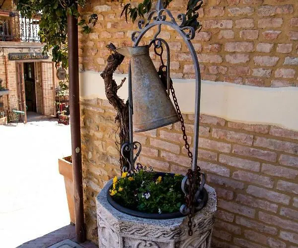 Borgo Santuletta * Santa Giuletta